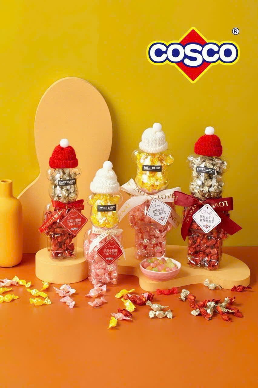 Kẹo hạt giấy nón đỏ hũ hình gấu COSCO